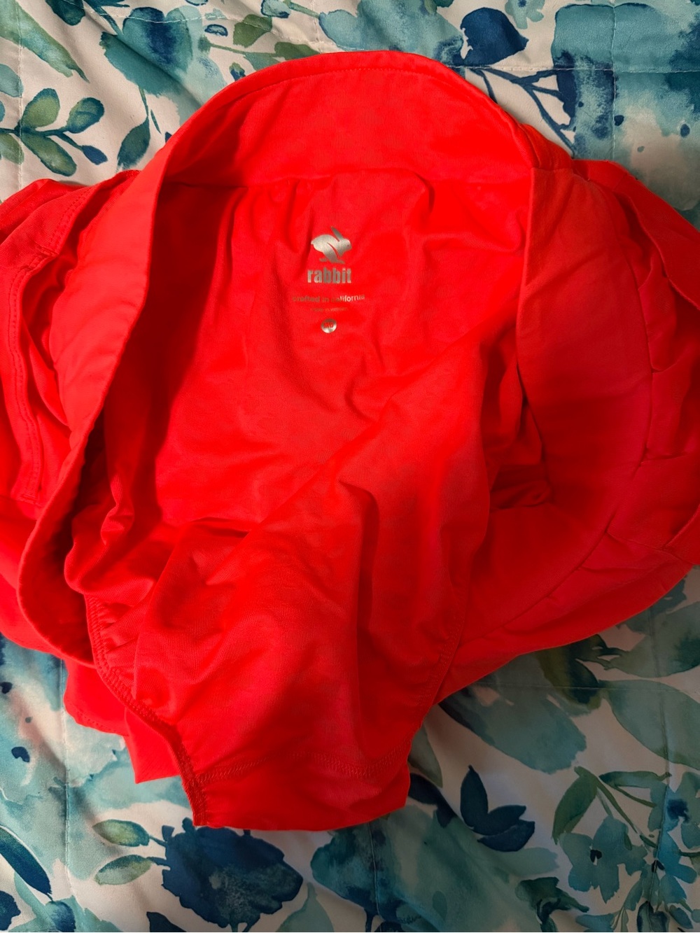 Women’s Neon Coral Rabbit running short Med - Picture 4 of 5